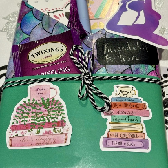 Gift friends blind date softcover new book - Picture 7 of 8